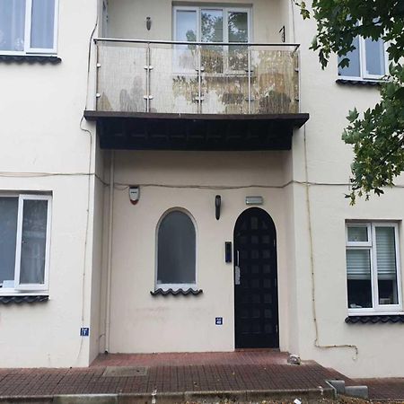 Newly Renovated Ideally Situated 2 Bedroom Flat Bournemouth Luaran gambar