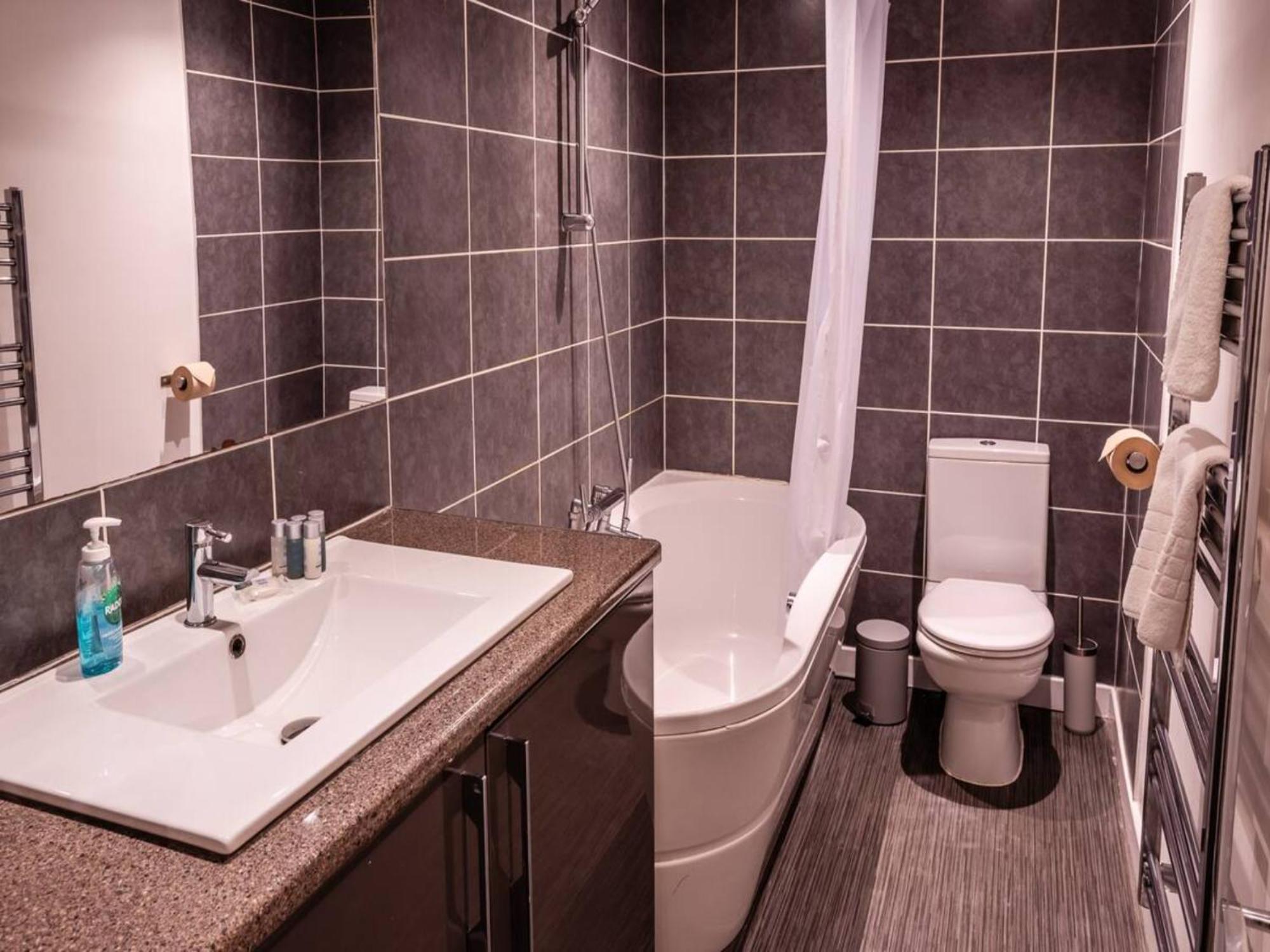 Newly Renovated Ideally Situated 2 Bedroom Flat Bournemouth Luaran gambar