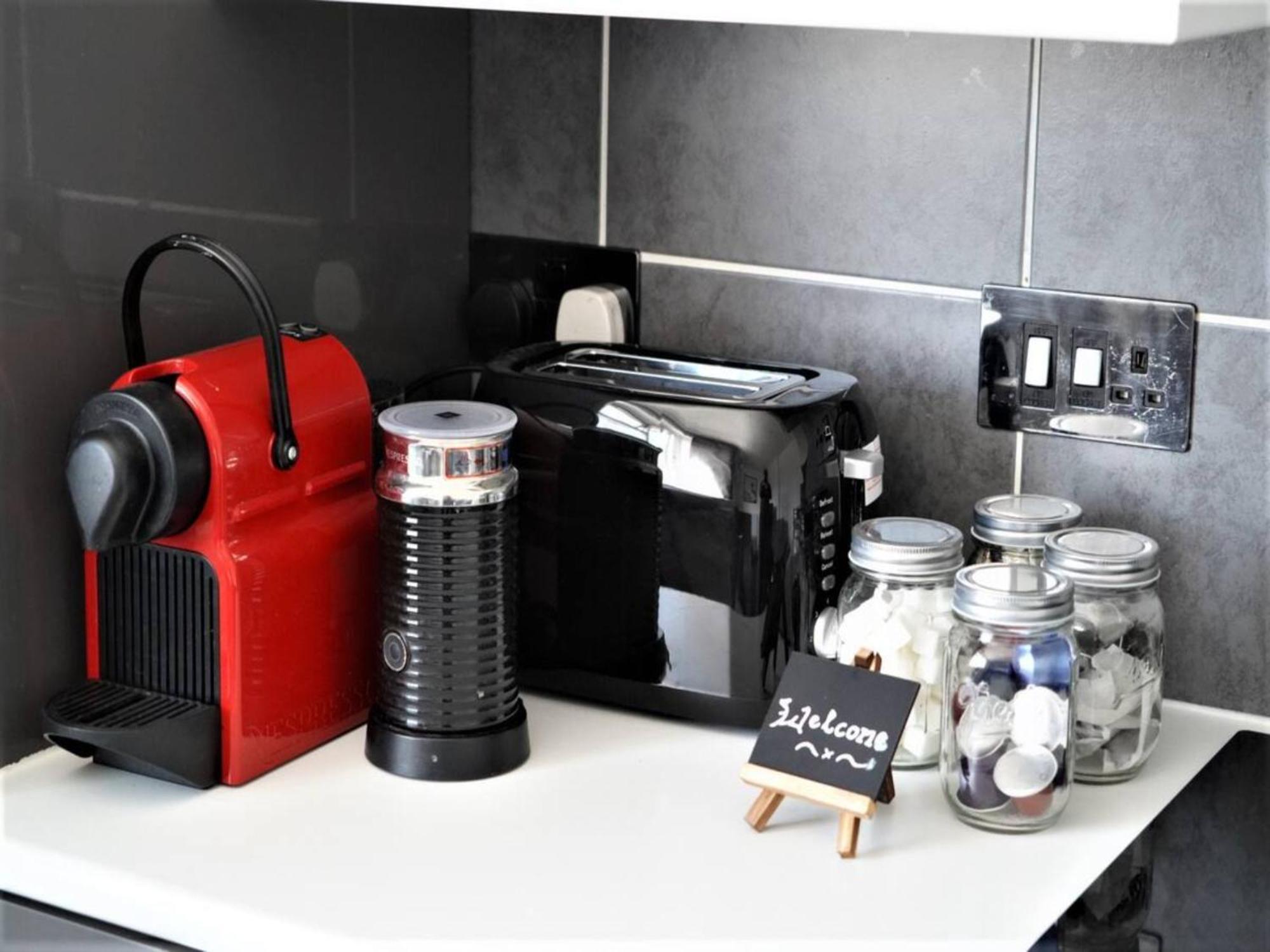 Newly Renovated Ideally Situated 2 Bedroom Flat Bournemouth Luaran gambar