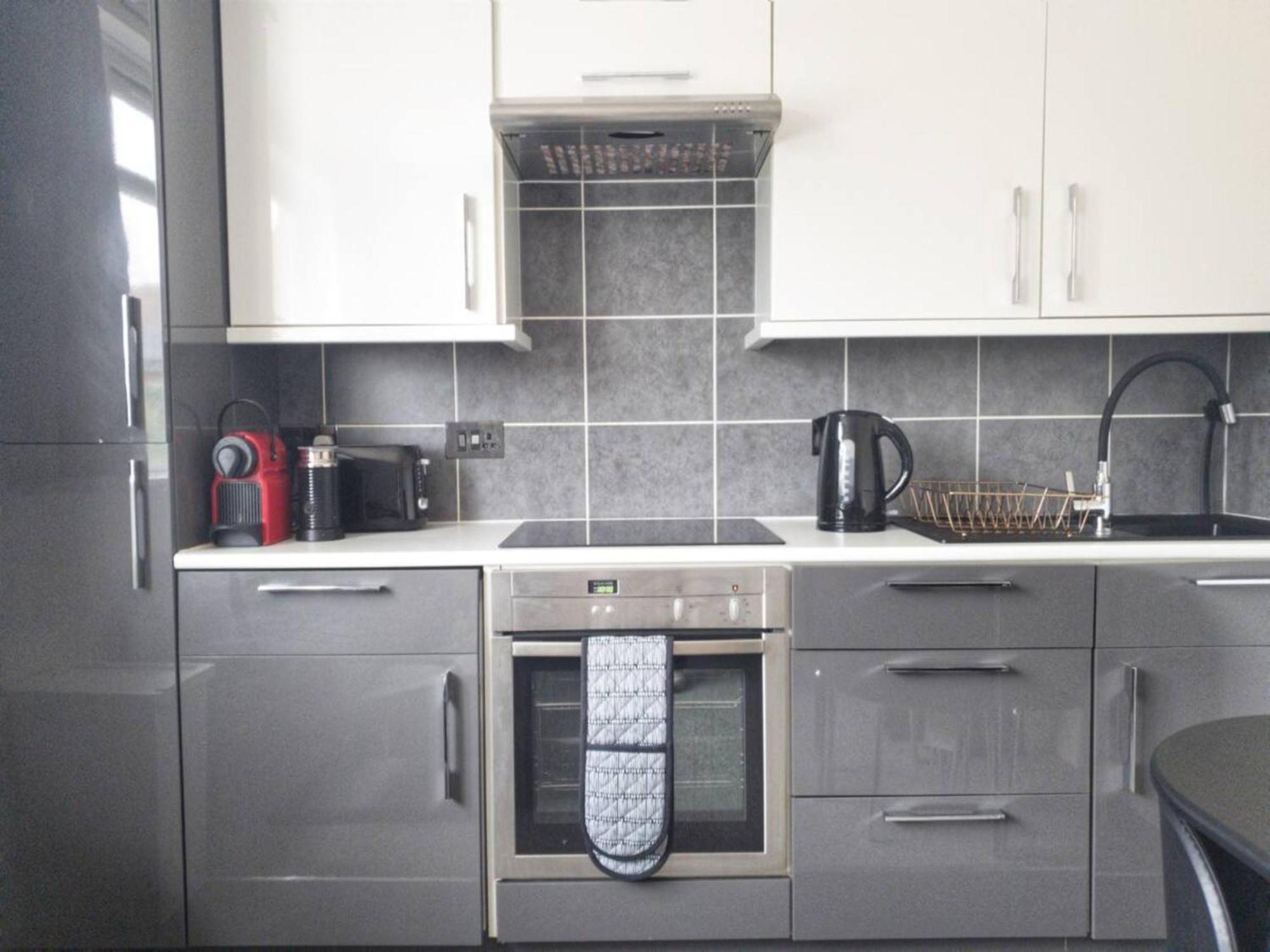 Newly Renovated Ideally Situated 2 Bedroom Flat Bournemouth Luaran gambar