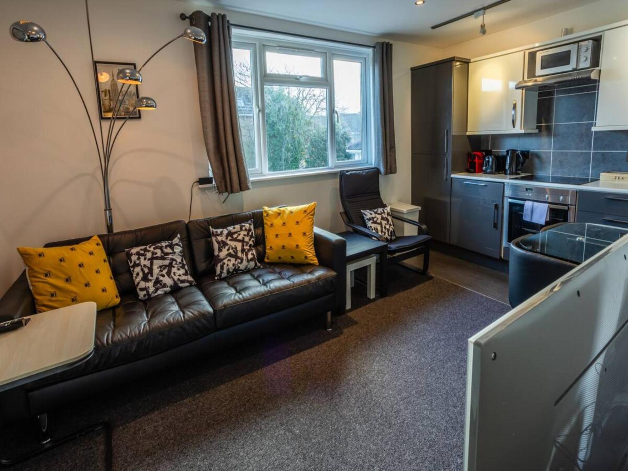 Newly Renovated Ideally Situated 2 Bedroom Flat Bournemouth Luaran gambar